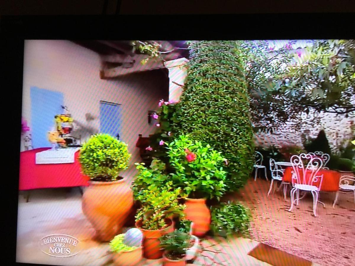 La Maison Du Peintre En Provence Bed & Breakfast