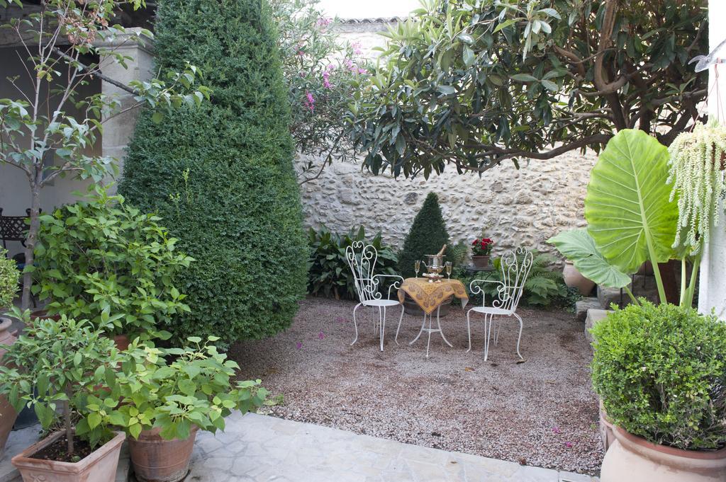 Bed & Breakfast La Maison Du Peintre En Provence